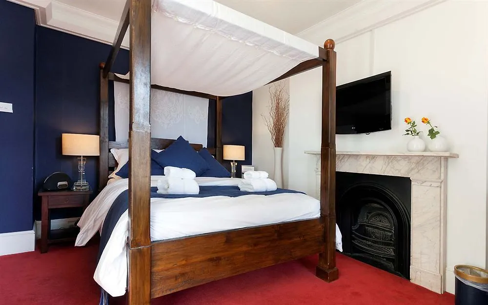Innit Cavalaire Brighton Guest house