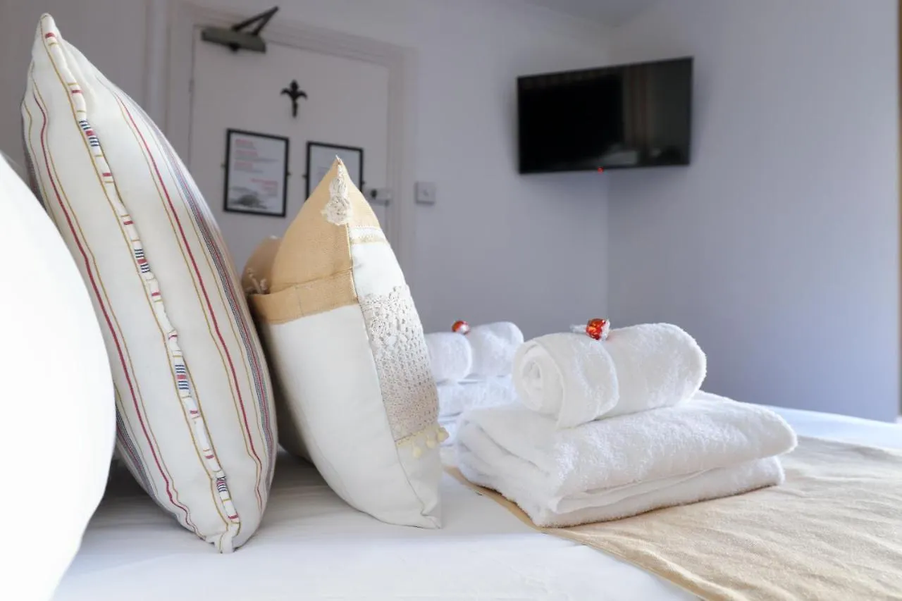 **** Guest house Innit Cavalaire Brighton United Kingdom